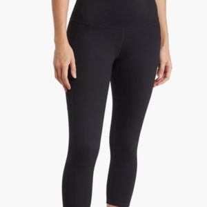 LOT of 3 Zella cropped leggings (one with pockets, two without)